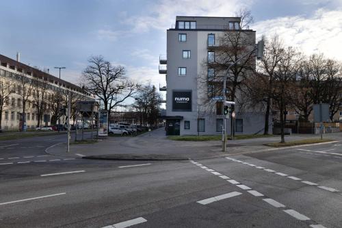 JOYN Munich Rose - Serviced Apartments - image 2