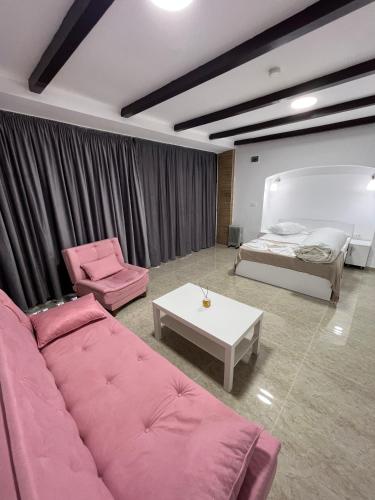 Hostel Casa Popa Nan Room Type - Queen Room with Balcony
