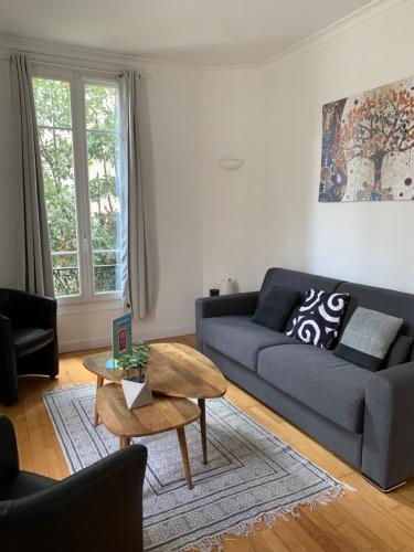 Nice Grand appartement face jardin, Nice