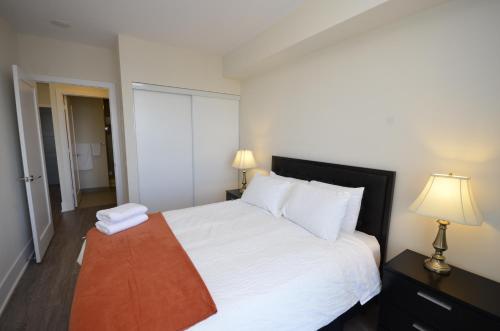 Whitehall Suites - Front Street