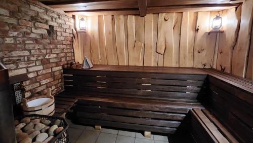 Szauna, Atomi in Ezerkrasts