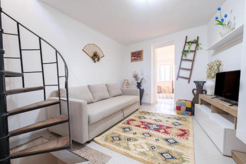  Casa Con Terrazze Vista Mare in Forza dʼAgro