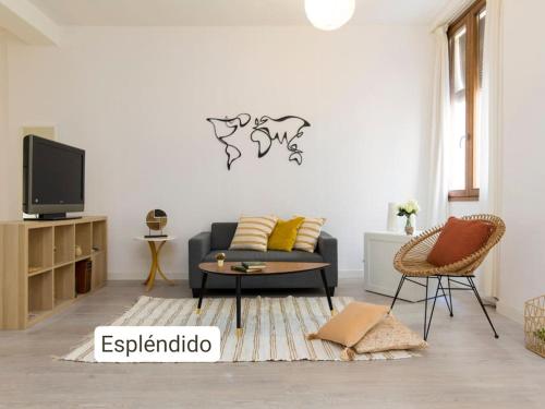 Moderno apartamento en casco histórico + desayuno!