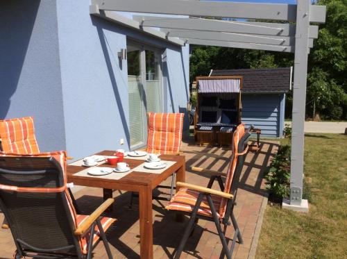 Balkons/terase, Haus TimpeTe am Breetzer Bodden in Neuenkirchen (Vorpommern-Rugen)