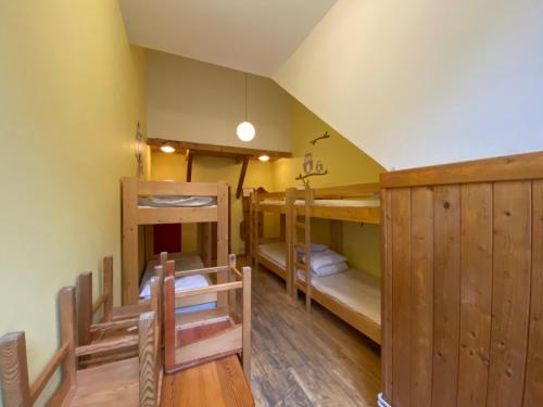 6 bunk beds