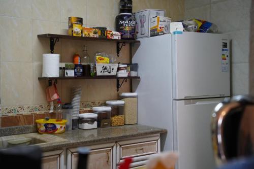 Kitchen, Mahfouz Suite - Ajloun's downtown in Ajloun
