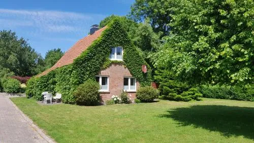 Ostfriesland Ferienwohnung Landhaus Dachgeschoss in Dornumersiel, Deutschland