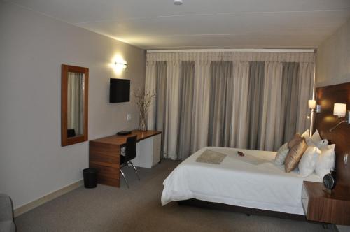 1 queen bed