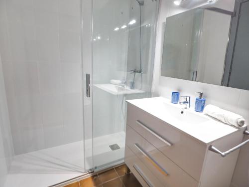 Clarimar Sky Blue by Hello Homes Sitges - image 5