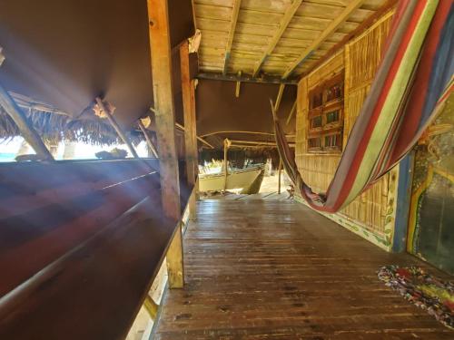 Balkon/teras, Derek's Place Eco-Lodge in Little Corn Island