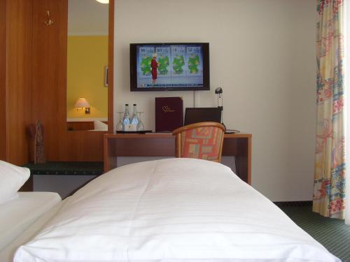 1 queen bed