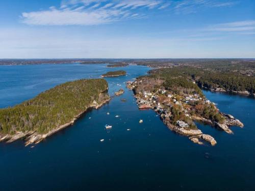 Phenomenal Home on Coast of Maine