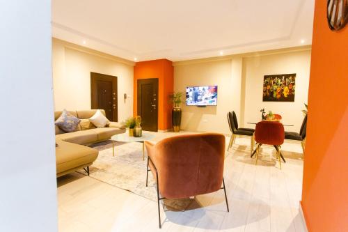 บริการและสิ่งอำนวยความสะดวก, Accra Luxury Homes @ Achimota in เทซาโน