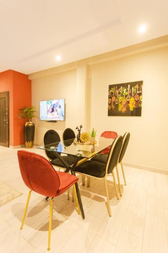 บริการและสิ่งอำนวยความสะดวก, Accra Luxury Homes @ Achimota in เทซาโน