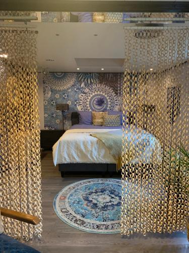 Het Atelier, sfeervolle B&B compleet appartement in hartje Staphorst in Штапхорст