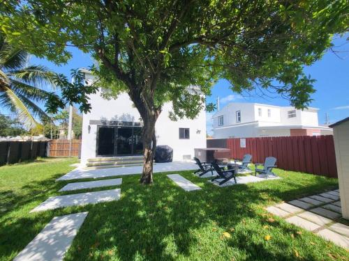 Rockland Villa - Huge in the epicenter of Miami in Miami, USA