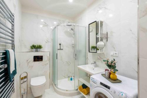 GOLDEN SUNNY APARTMENT, CENTRE, for 4 people, Прага (фото 6)