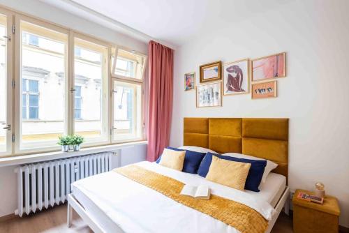 GOLDEN SUNNY APARTMENT, CENTRE, for 4 people, Прага (фото 7)