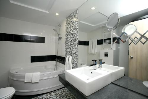 Grand Hotel Riga - image 14