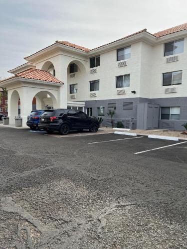 Holiday Inn Express & Suites Phoenix - Mesa West, an IHG Hotel