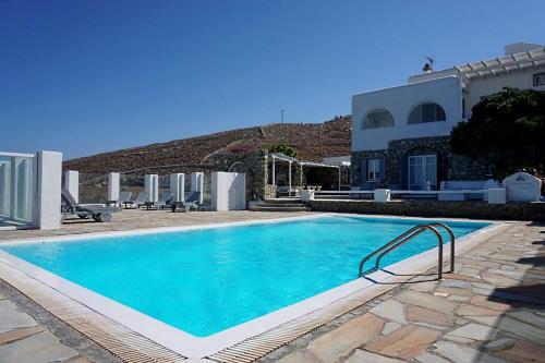 Mykonos - Ifigeneia's Villa with a Pool