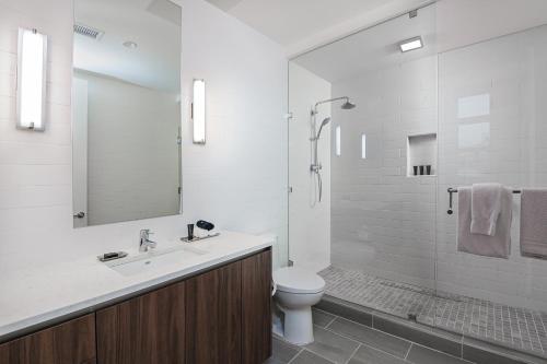 Ванная комната, Drey Hotel in Нортист-Даллас