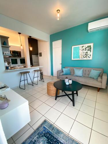 La Placita Loft/ 1 bed/ PERFECT Location
