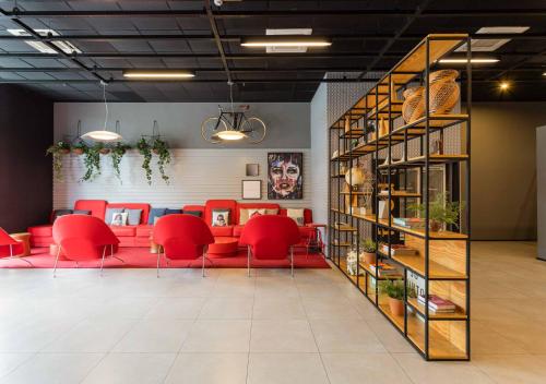 Lobby, Charlie Alphaville in Barueri