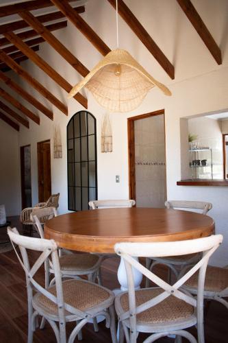 3 bedrooms, 5 beds