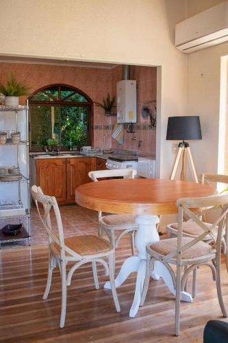 2 bedrooms, 3 beds