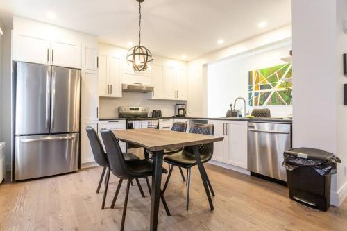 Free Parking, Beautiful 4 1/2-2 BR apartment in Ahuntsic-Cartierville