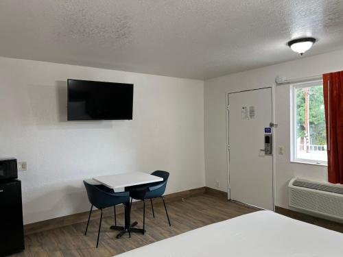 Motel 6-Orange, CA - Anaheim