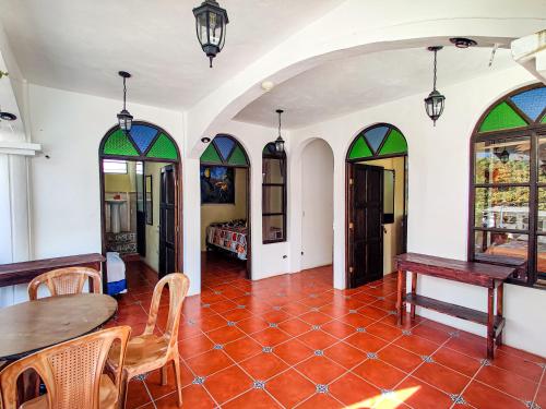 Instalaciones, Casa Argentina in San Juan La Laguna