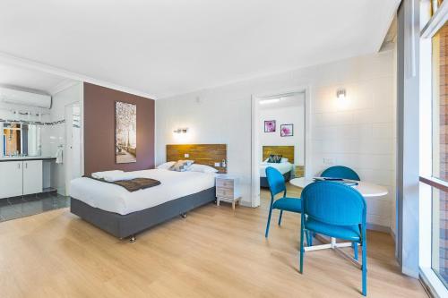 Plainsman Motel in Forbes