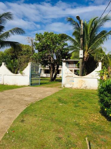 Jackson Guest House in Корн Айленд