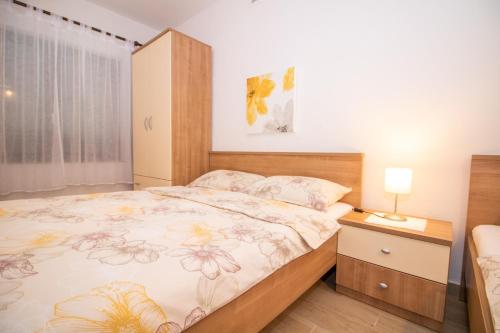 One-Bedroom Apartment with Terrace image 7