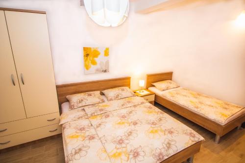 One-Bedroom Apartment with Terrace image 6