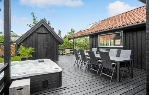 Cozy Home In Juelsminde With Sauna