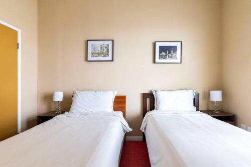 A Corner Unit with OCEAN VIEWS from EVERY ROOM