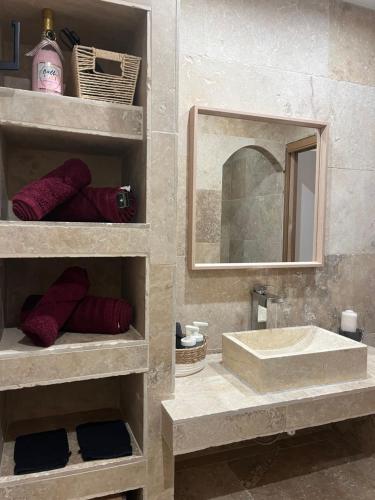 Magnifique studio avec piscine Magnifique studio avec piscine