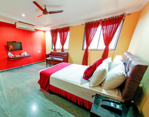 RATNA FOREVER NITTE in Karkala