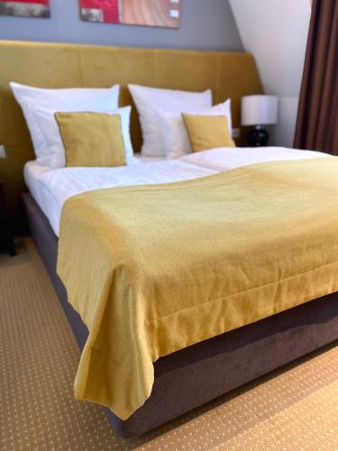 Ruben Hotel Zielona Góra - image 4