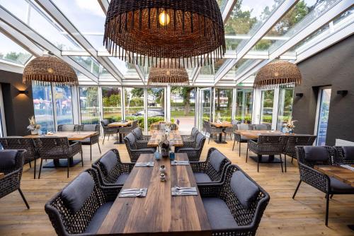 Restaurant, The Oceans in Timmendorfer Strand City Center