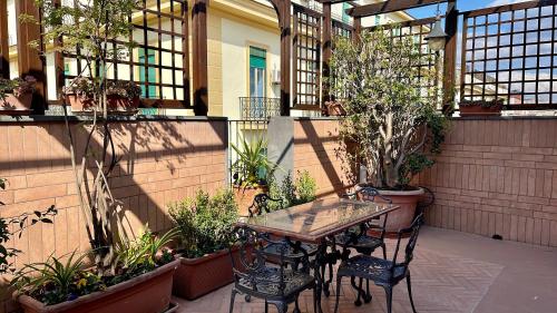 Balkon/Terrasse, Hotel Suite Ares in Neapel