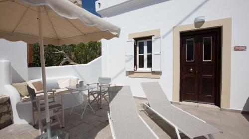 Chic & Modern Apartments with swim access, Halki (photo 7)