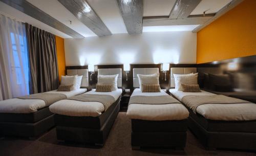 Hotel Mansion - image 2