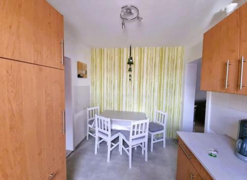 Iekārtas, Ferienwohnung Urlaub über den Second Hand Lädchen (Ferienwohnung Urlaub uber den Second Hand Ladchen) in Grossbreitenbach