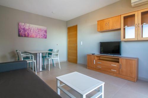 Apartamentos Michel Angelo Benidorm - image 2