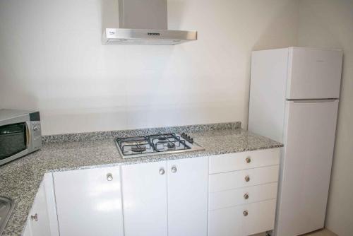 Apartamentos Michel Angelo Benidorm - image 8