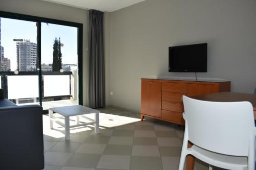 Apartamentos Michel Angelo Benidorm - image 10